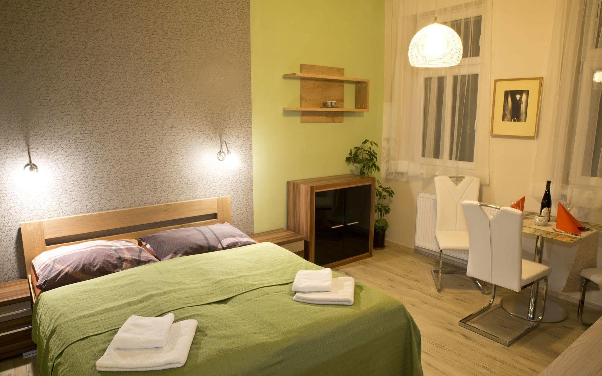 Hostel Sklep Praha Eksteriør bilde